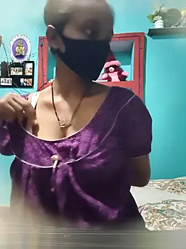 posewith online show from October 23, 7:25 am