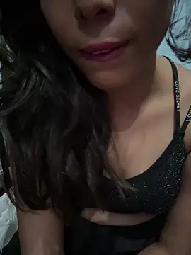 Snapshot of Romantic-jeeva chatting on October 2, 5:29 pm Romantic-jeeva online show from October 2, 5:29 pm