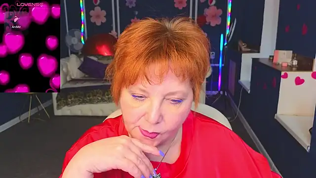 Kira Kenett online show from February 25, 9:08 am