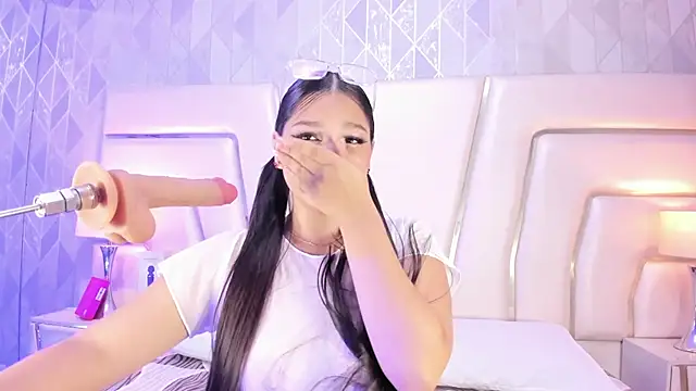 HatsaJones online show from March 6, 4:29 am