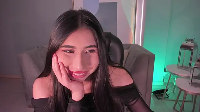 MayaMoretti  online show from March 21, 8:19 am