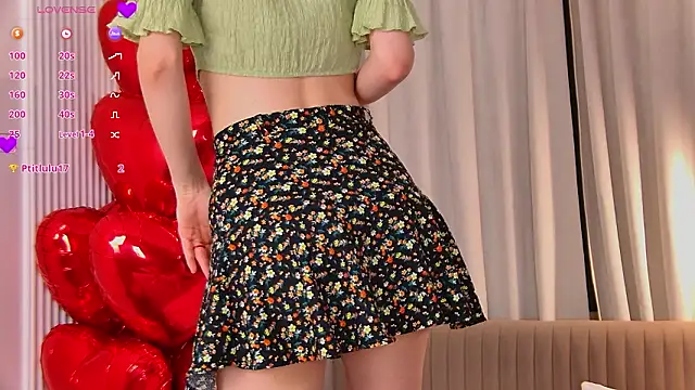 LillySvon online show from February 13, 4:52 pm