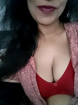 Deepa Sharma143 online show from April 21, 1:42 am