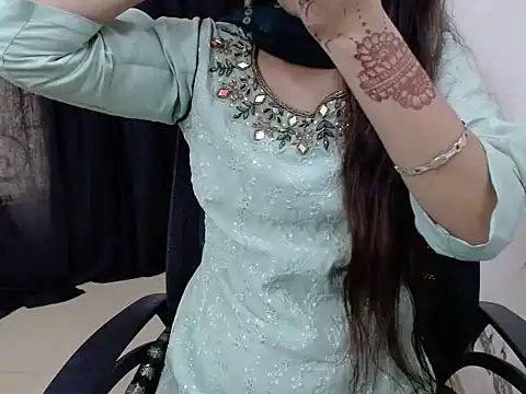 Snapshot of sweet-ruhi chatting on October 19, 5:42 am sweet-ruhi online show from October 19, 5:42 am