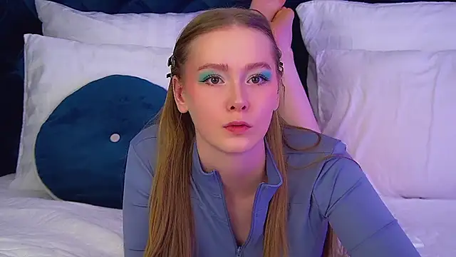 AgataFoxley online show from March 10, 6:39 am