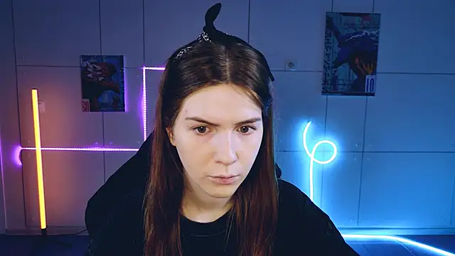 AliceCUNTach online show from September 23, 5:05 am