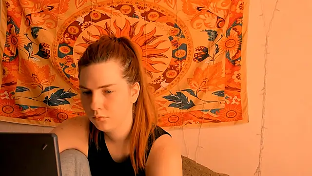 AliceCUNTach online show from June 12, 5:15 am