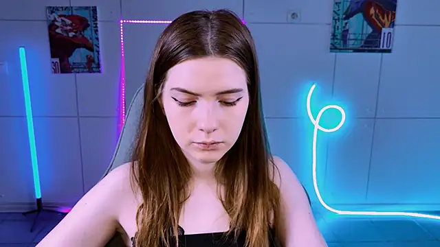 AliceCUNTach online show from September 18, 5:06 am