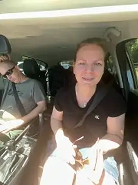 aussiepeaches online show from December 21, 3:11 am