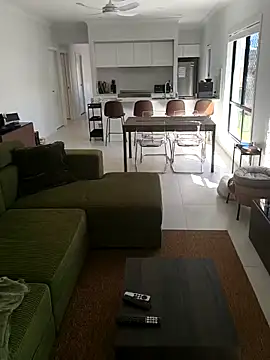 aussiepeaches online show from April 12, 3:20 am