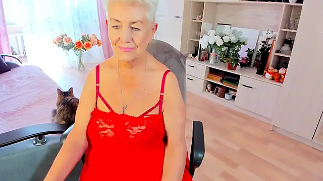 HotandMature online show from July 23, 8:55 am