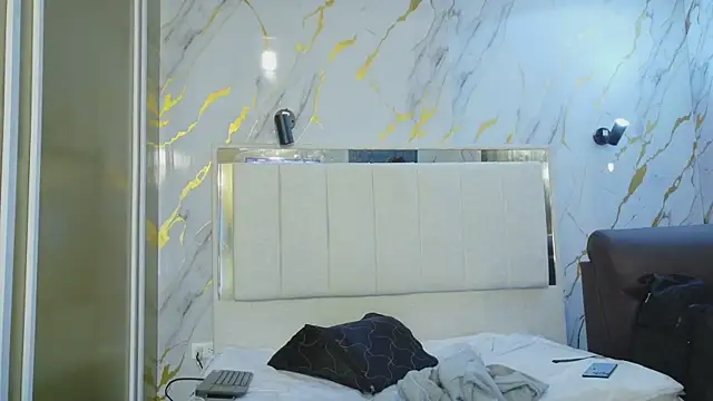 Olivia11  online show from July 22, 4:52 pm