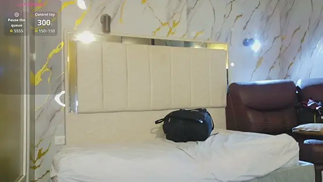 Olivia11  online show from April 29, 12:30 pm