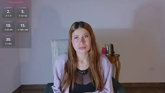 Olivia11  online show from November 13, 11:20 am