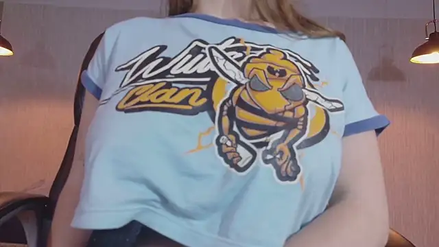 Olivia11  online show from November 3, 11:36 am