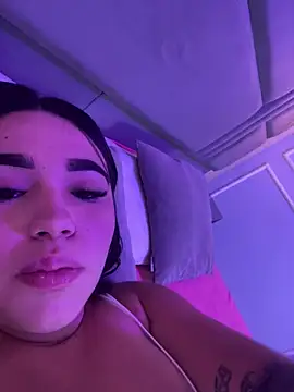 SofiaWildee online show from September 25, 9:45 pm