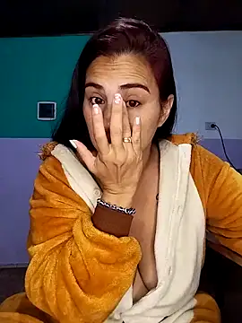 kariciasecreta online show from April 22, 10:01 am