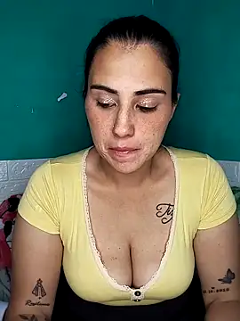 kariciasecreta online show from November 7, 1:55 am