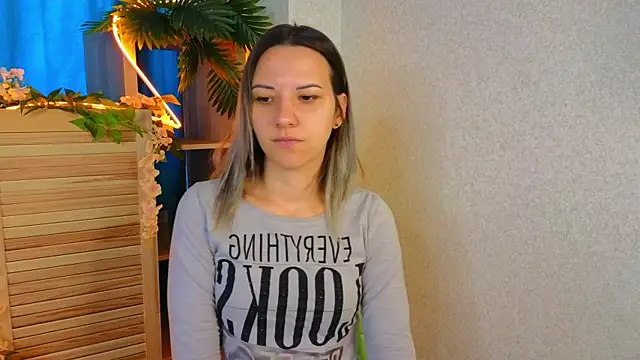 DianeLong online show from October 18, 8:17 am