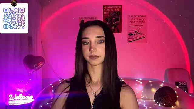 LinaMour online show from April 25, 10:40 pm