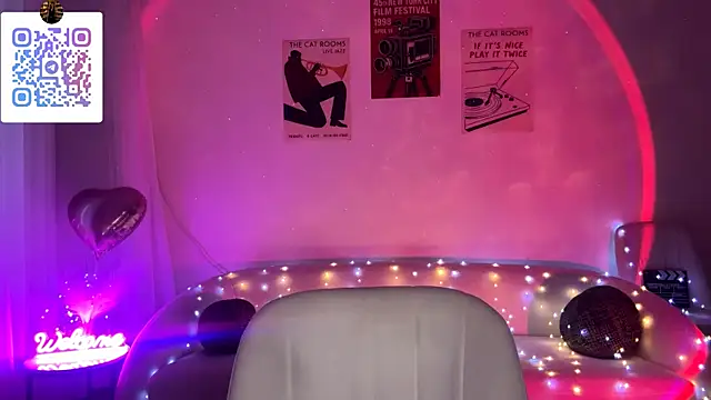 LinaMour online show from April 23, 2:52 am