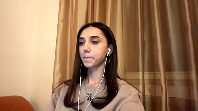 Snapshot of LinaMour chatting on September 29, 11:21 pm LinaMour online show from September 29, 11:21 pm