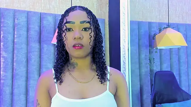 SkylerBloomm online show from April 28, 3:54 am