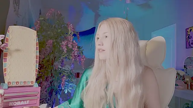 Talulaa online show from April 20, 8:01 pm