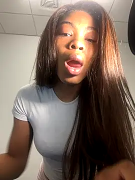 Snapshot of Idonotcherishu chatting on October 2, 1:54 am Idonotcherishu online show from October 2, 1:54 am