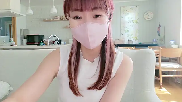 SUZU 1201 online show from April 26, 1:36 am