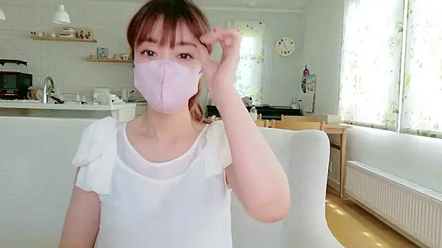 SUZU 1201 online show from June 18, 2:24 am