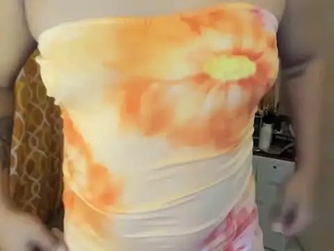 TsUncutKaren online show from April 20, 8:01 pm