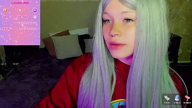 Snapshot of Diana_Dream chatting on September 13, 10:18 pm Diana Dream online show from September 13, 10:18 pm
