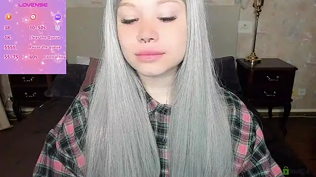 Snapshot of Diana_Dream chatting on October 12, 7:16 pm Diana Dream online show from October 12, 7:16 pm