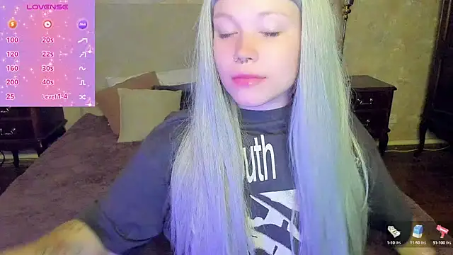 Snapshot of Diana_Dream chatting on September 16, 7:55 pm Diana Dream online show from September 16, 7:55 pm