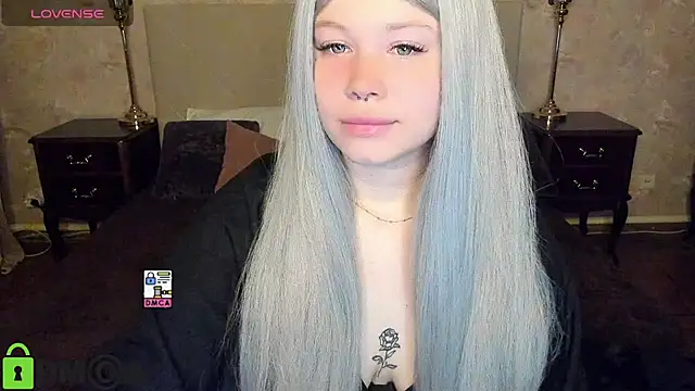Snapshot of Diana_Dream chatting on October 18, 7:26 pm Diana Dream online show from October 18, 7:26 pm