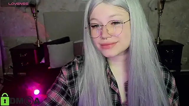 Snapshot of Diana_Dream chatting on October 2, 5:29 pm Diana Dream online show from October 2, 5:29 pm