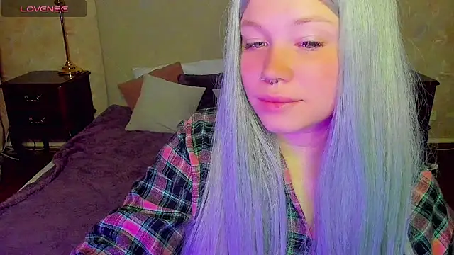 Snapshot of Diana_Dream chatting on September 19, 8:08 pm Diana Dream online show from September 19, 8:08 pm