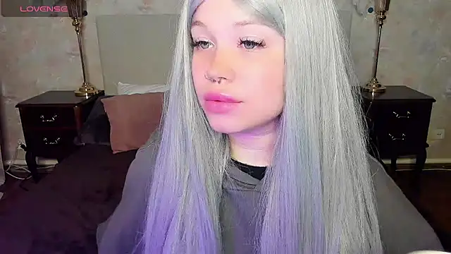 Snapshot of Diana_Dream chatting on October 8, 9:41 pm Diana Dream online show from October 8, 9:41 pm