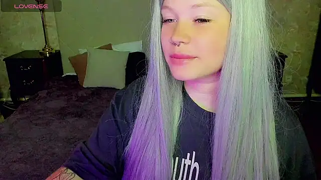 Snapshot of Diana_Dream chatting on September 12, 10:17 pm Diana Dream online show from September 12, 10:17 pm
