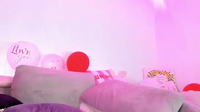 RileyNox online show from April 20, 4:04 am