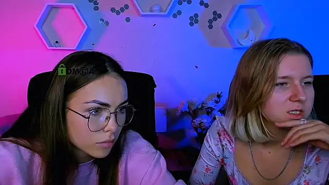 gloria bubble online show from November 23, 1:02 pm