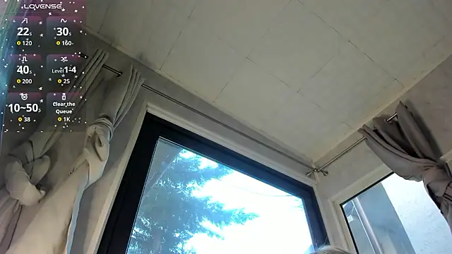 Ella Vee online show from March 4, 5:36 am