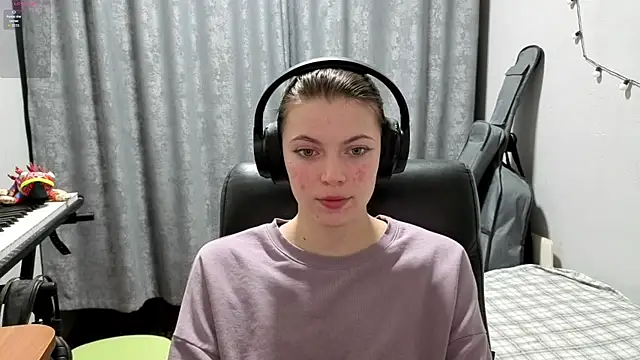 CutieAnny online show from April 23, 8:22 pm