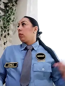 Snapshot of CRISTAL__11 chatting on October 7, 12:42 pm CRISTAL 11 online show from October 7, 12:42 pm