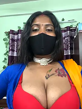 Snapshot of V-Hot-Sweti chatting on September 18, 6:06 pm V-Hot-Sweti online show from September 18, 6:06 pm