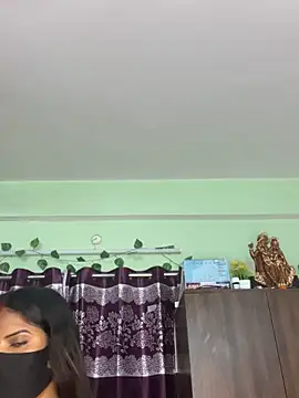 Snapshot of V-Hot-Sweti chatting on September 17, 6:06 pm V-Hot-Sweti online show from September 17, 6:06 pm