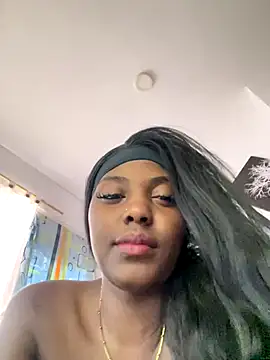 Snapshot of zaracollins01 chatting on September 21, 9:35 pm zaracollins01 online show from September 21, 9:35 pm