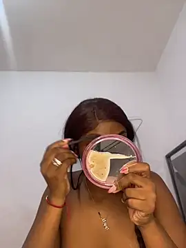 zaracollins01 online show from June 17, 12:34 am