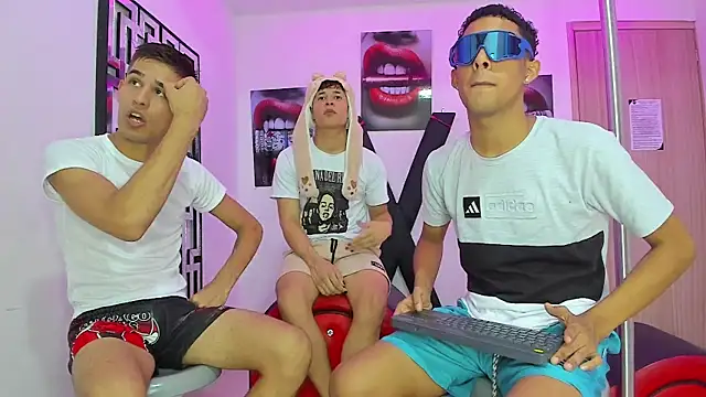 GRETTY BOYS online show from September 30, 1:33 am